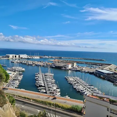 Apartment With Pool And Amazing Views! *