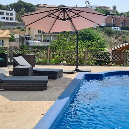 Apartment With Pool And Amazing Views!