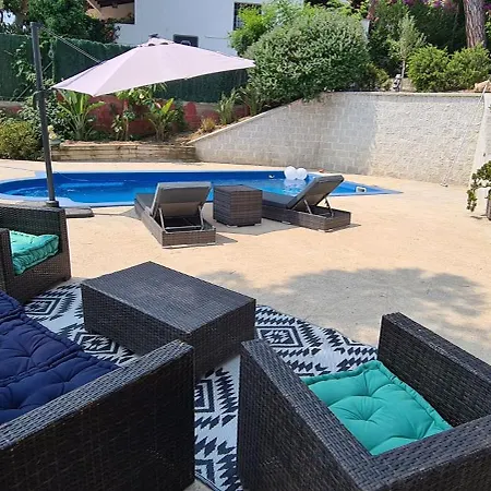 With Pool And Amazing Views! Arenys de Mar